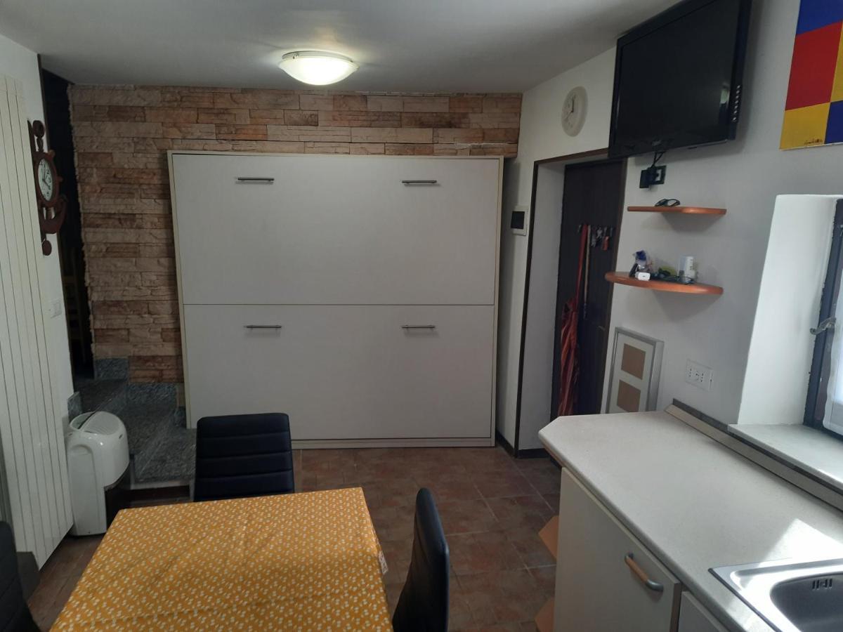 Appartamento Savona Bagian luar foto