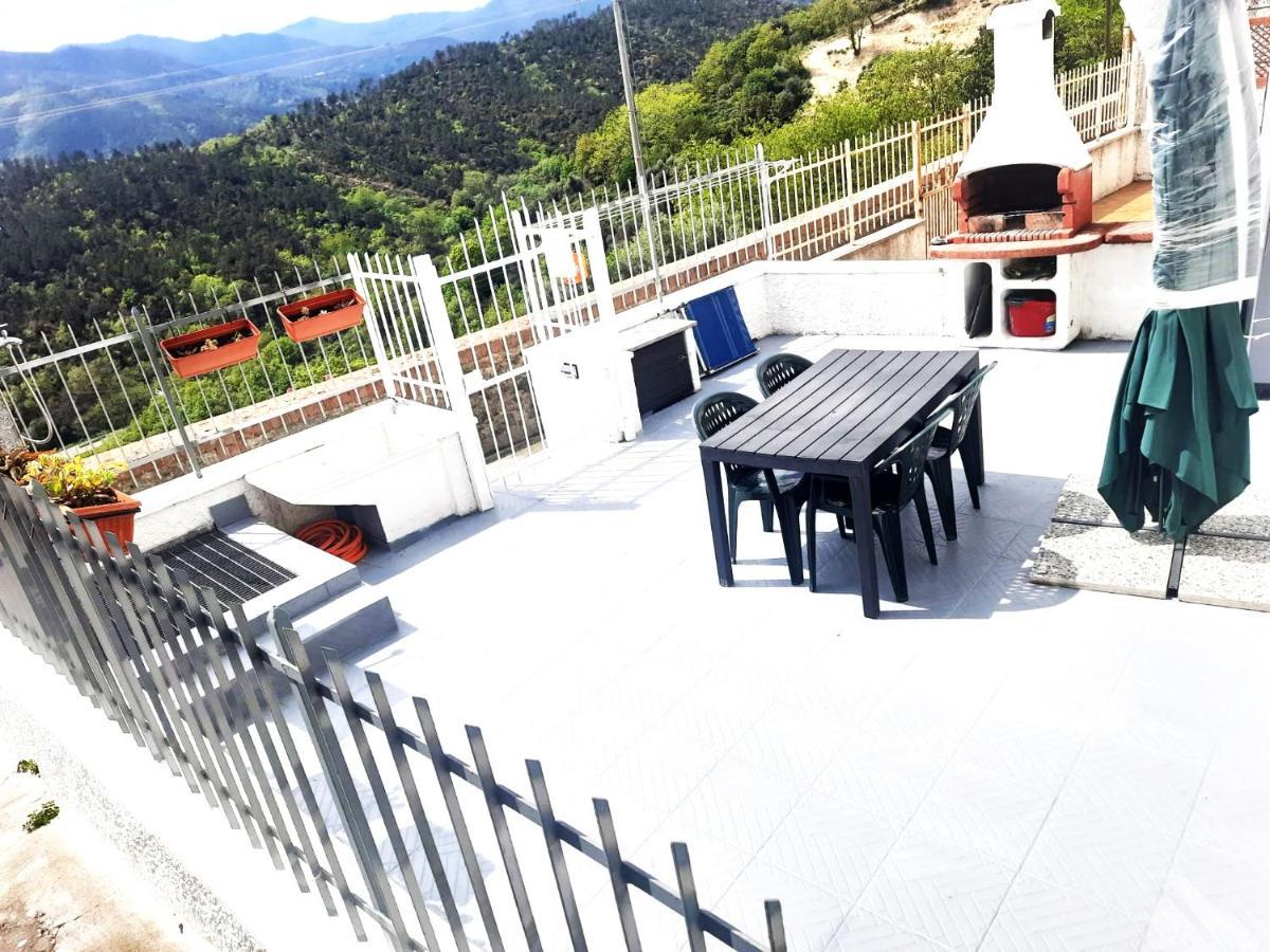 Appartamento Savona Bagian luar foto